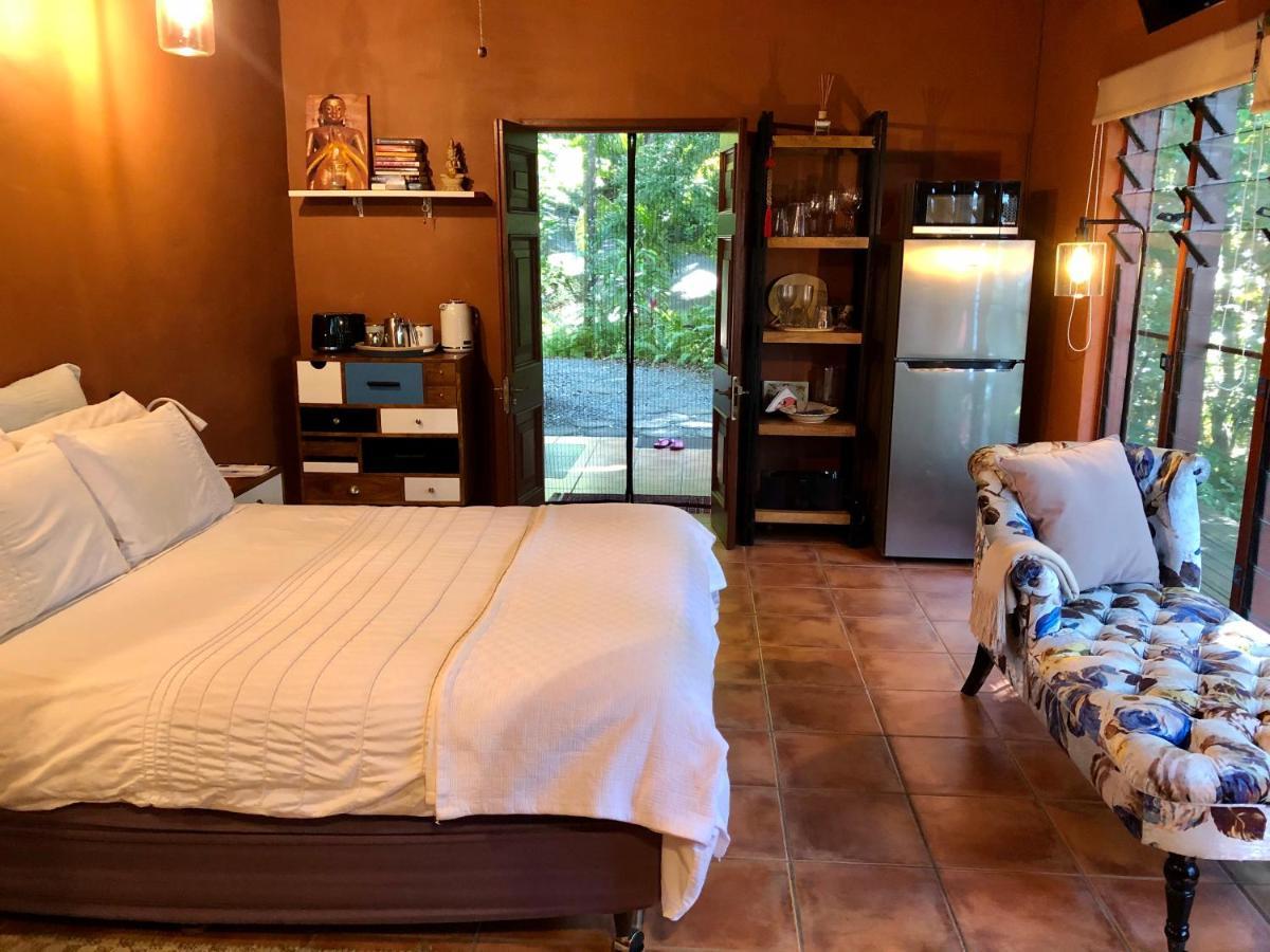 Lodge Gunnadoo Hut With Ocean Views And Jacuzzi Miallo